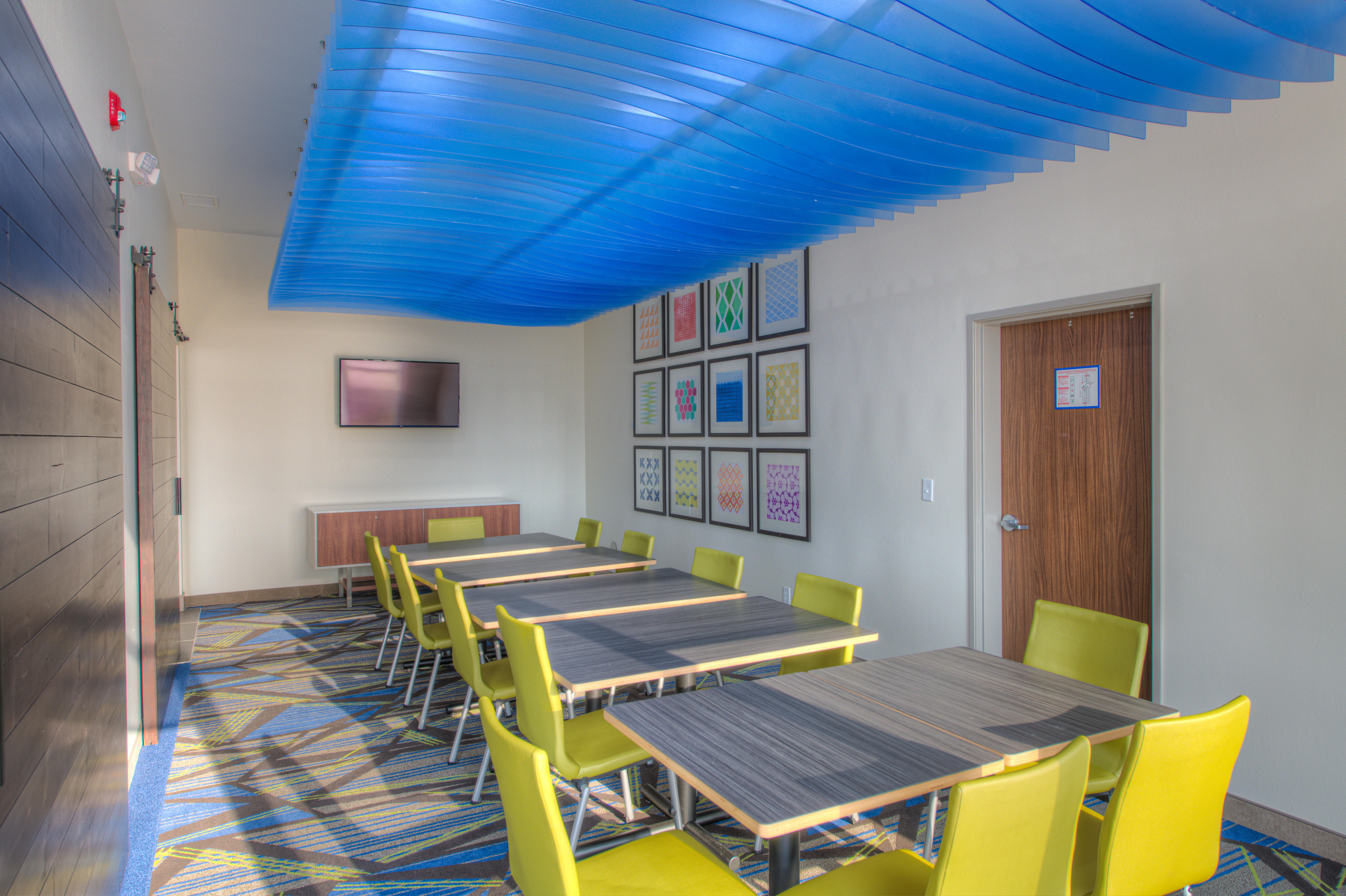 Holiday Inn Express & Suites - Remington By Ihg Buitenkant foto