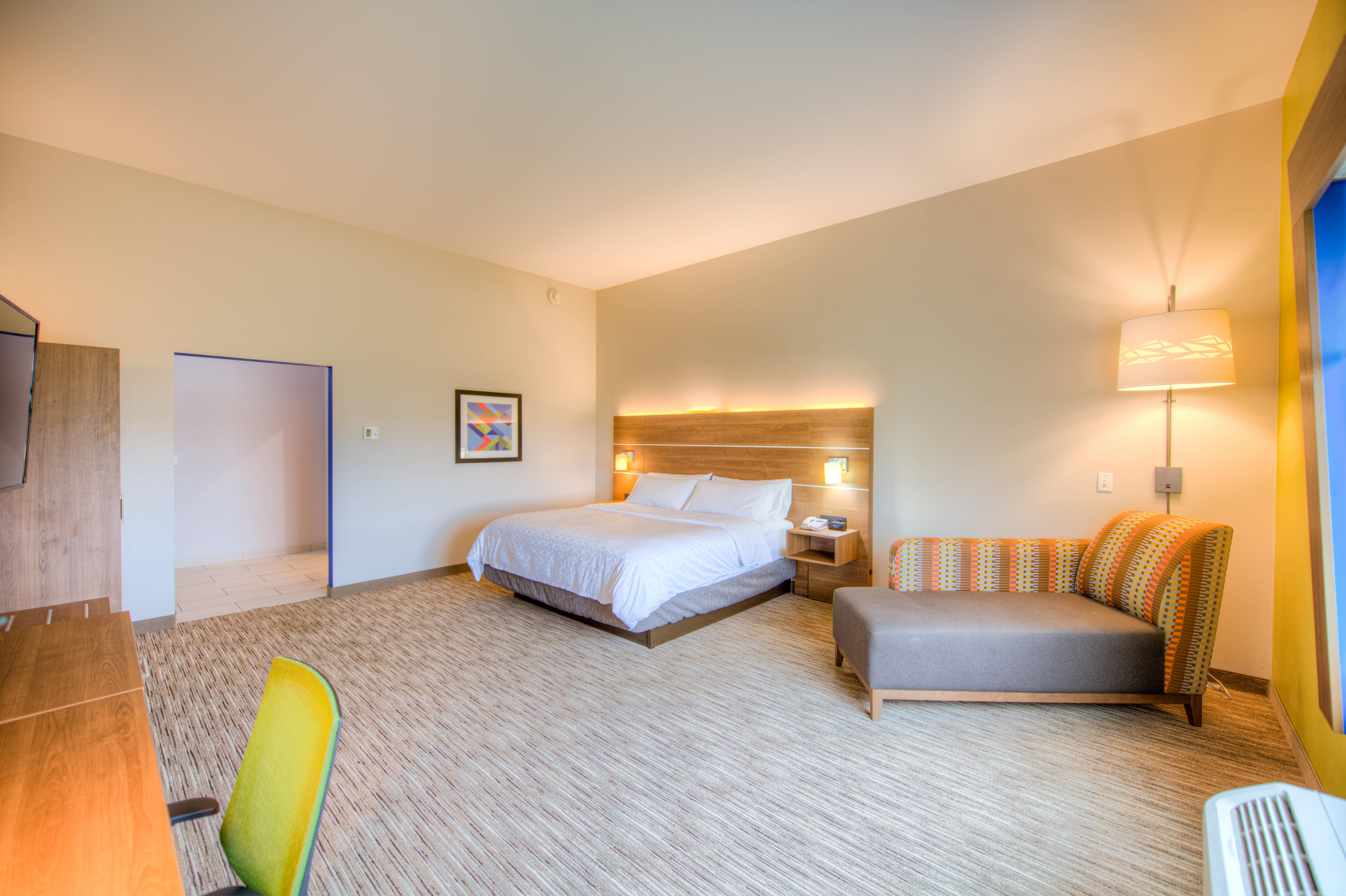 Holiday Inn Express & Suites - Remington By Ihg Buitenkant foto