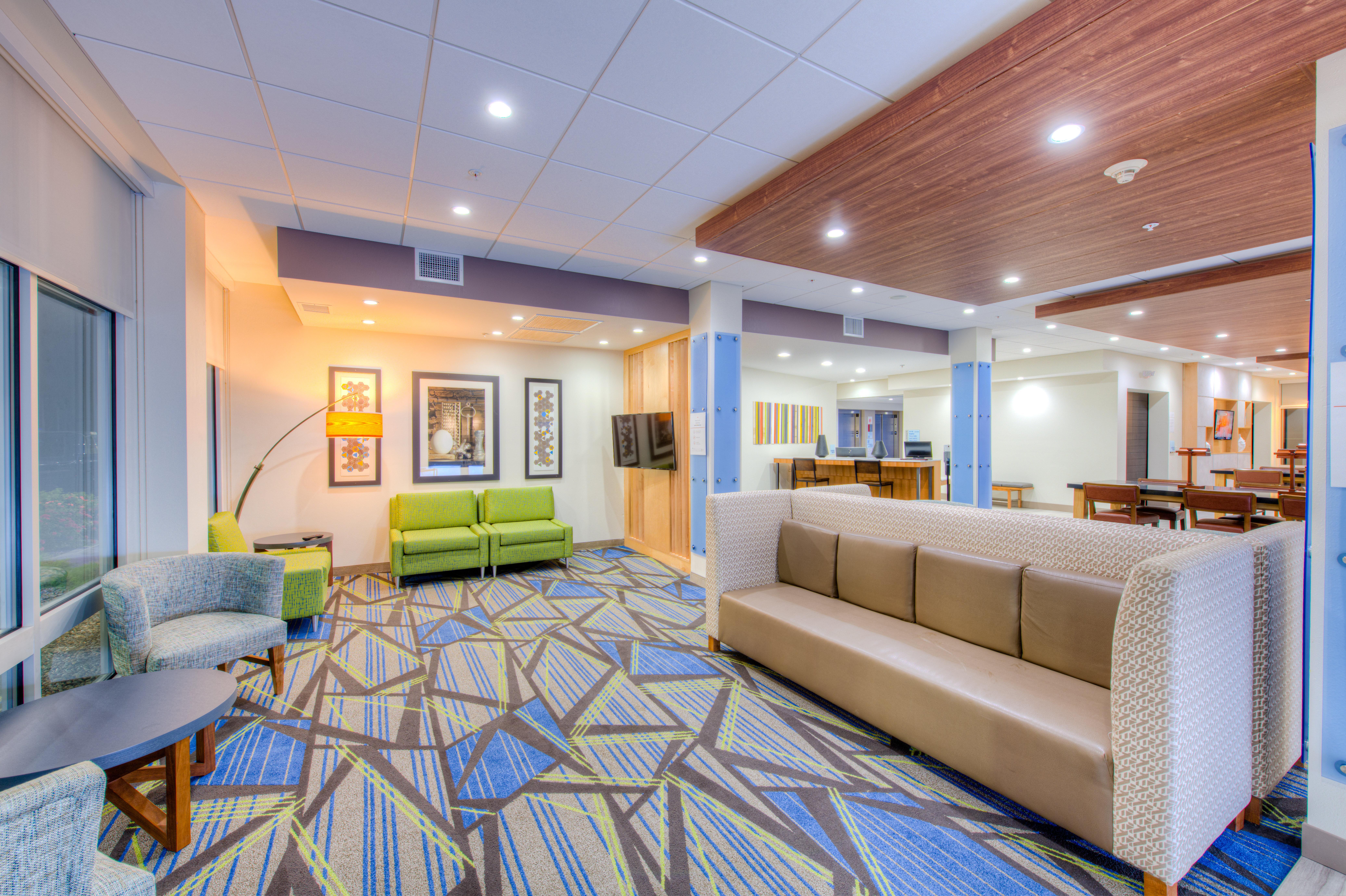 Holiday Inn Express & Suites - Remington By Ihg Buitenkant foto